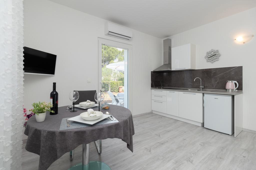 Apartmani Enio – fotografija 5