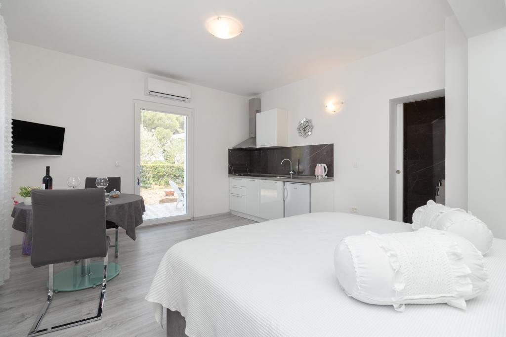 Apartmani Enio – fotografija 6
