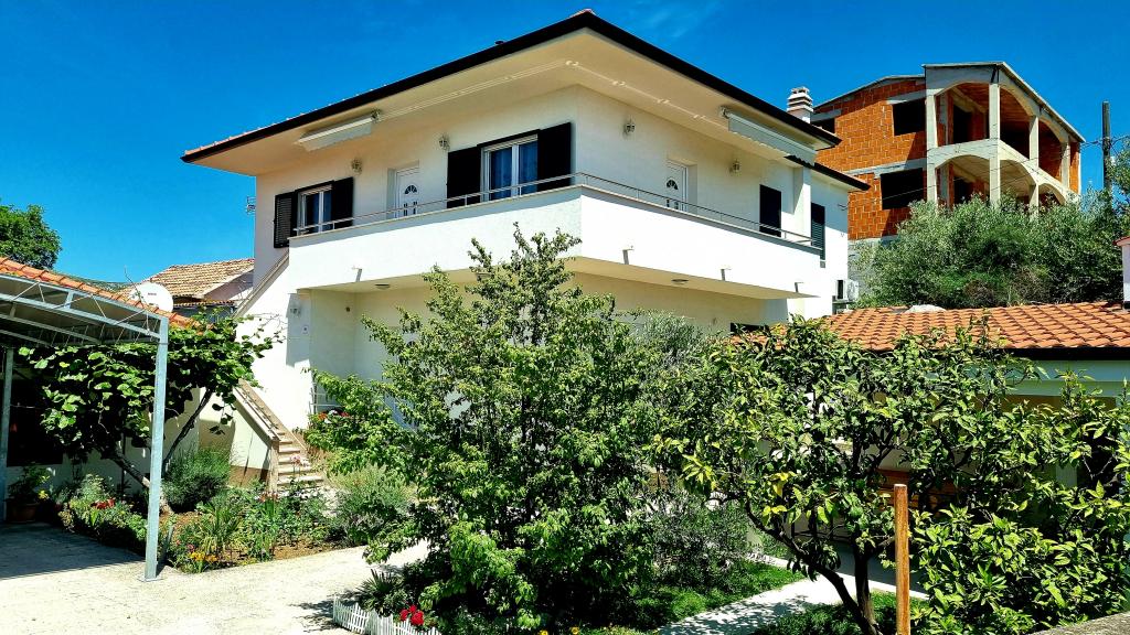 Apartmani Bava – fotografija 2