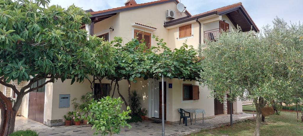 Apartmani Lama – fotografija 2