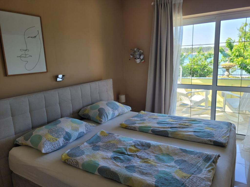 Apartmani Žuta Kuća – fotografija 3