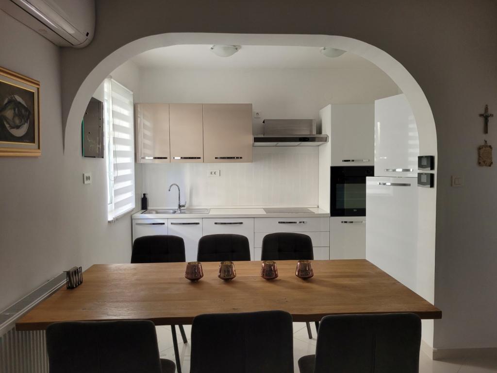 Apartmani Žuta Kuća – fotografija 4