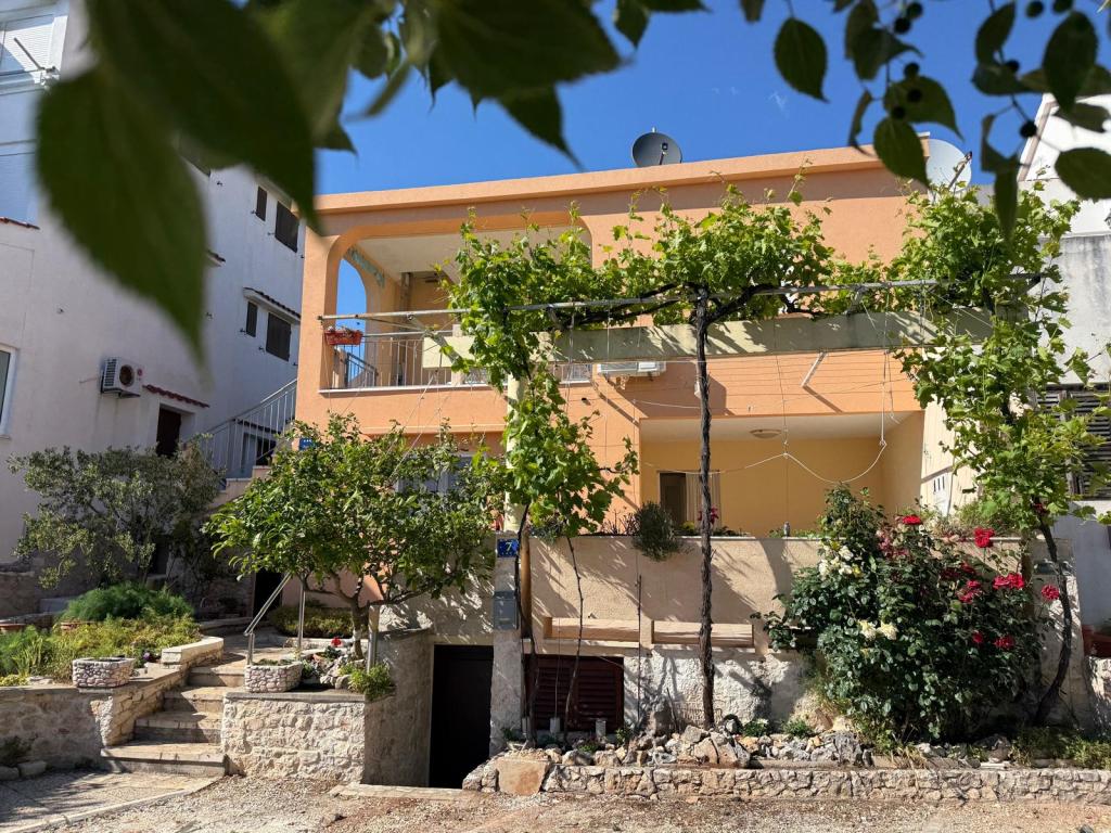 Apartmani Mima – fotografija 2