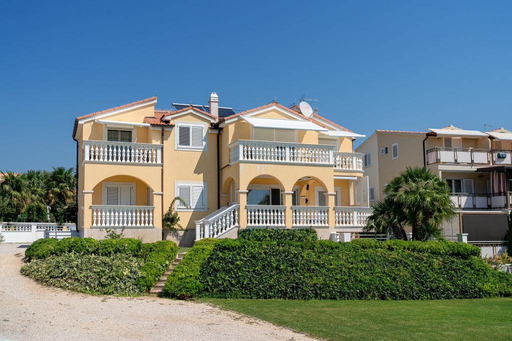 Apartmani Marina – fotografija 1