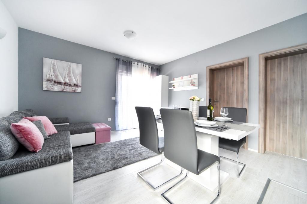 Apartmani Deluxe Franić – fotografija 4
