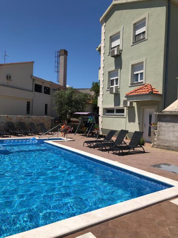 Apartmani Denis – fotografija 1