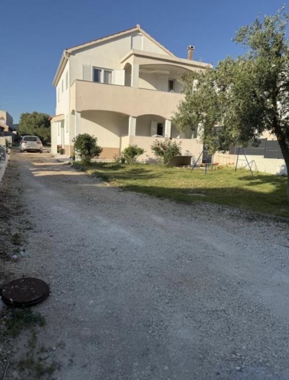 Apartman Kiara – fotografija 1
