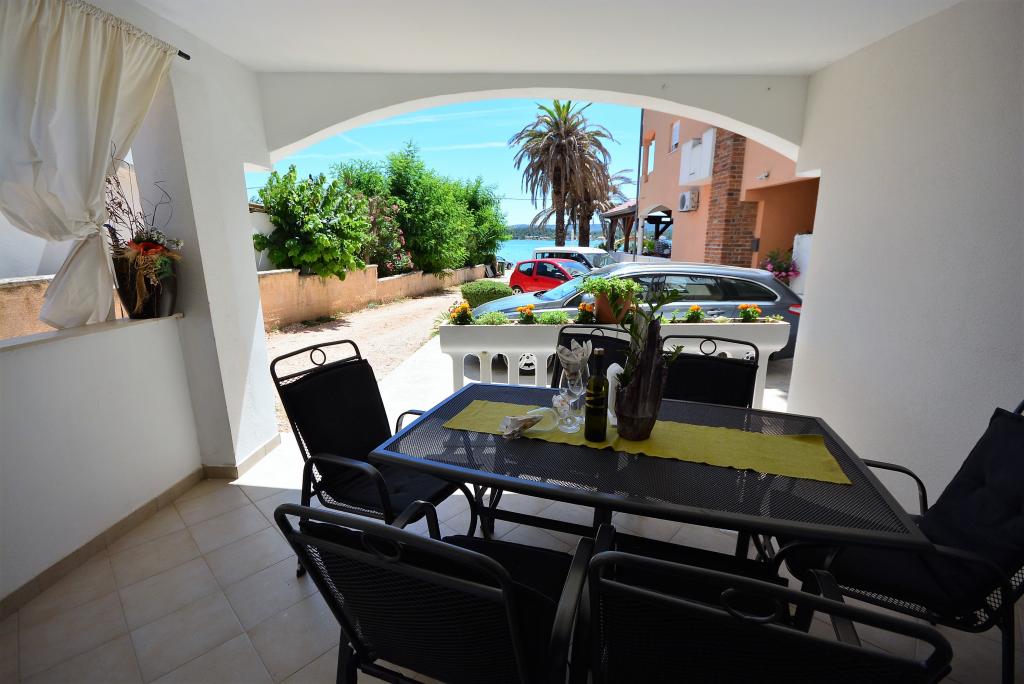Apartmani Božo i Slavica – fotografija 6