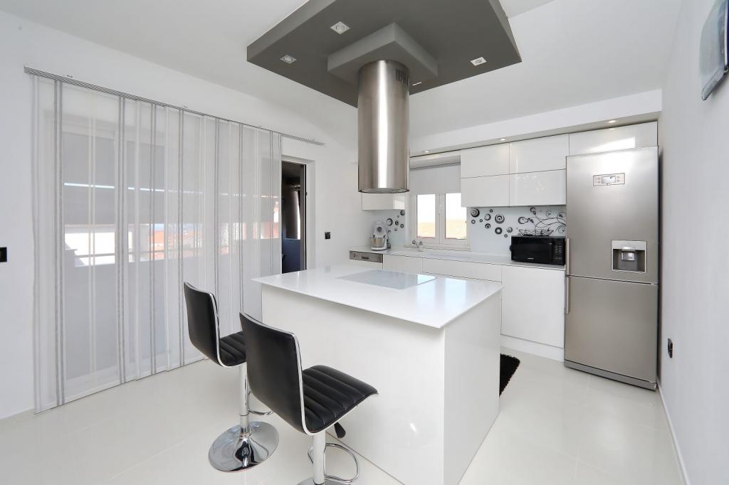 Apartmani Neli – fotografija 2
