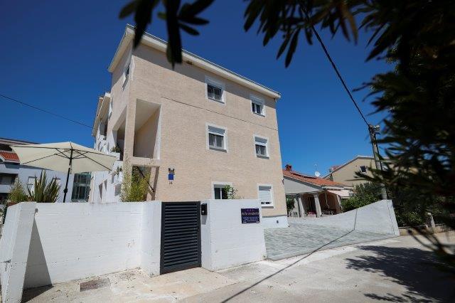 Vila Anabella I & II & III – fotografija 1