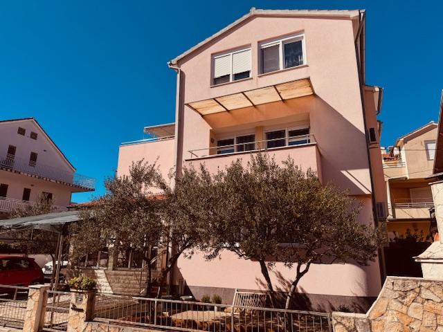 Apartmani Hope – fotografija 3