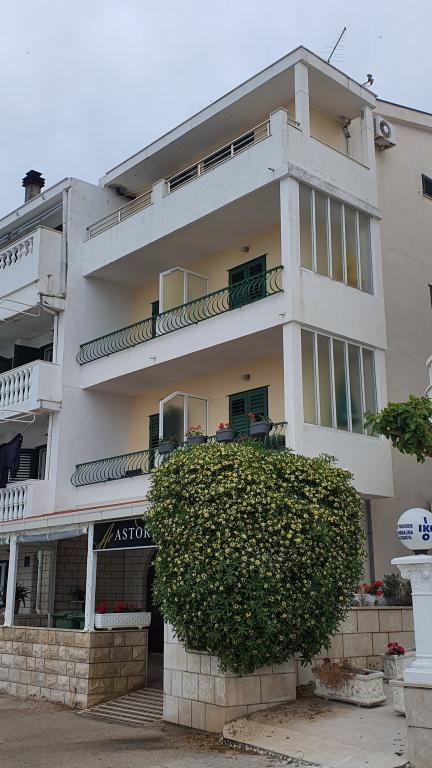 Apartmani Astoria – fotografija 3