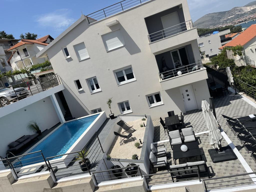 Apartmani Kraljice Jelene – fotografija 3