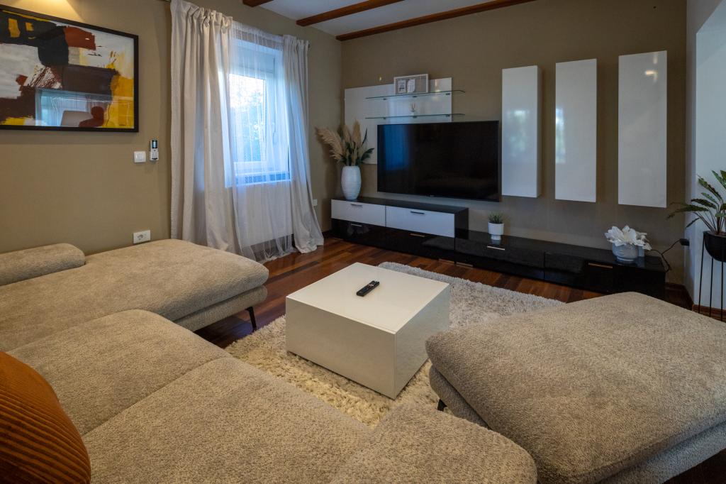 Apartmani Lumaja Luxury – fotografija 2
