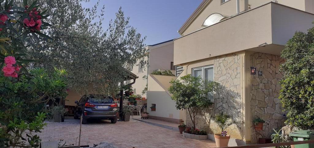 Apartmani Mary – fotografija 3