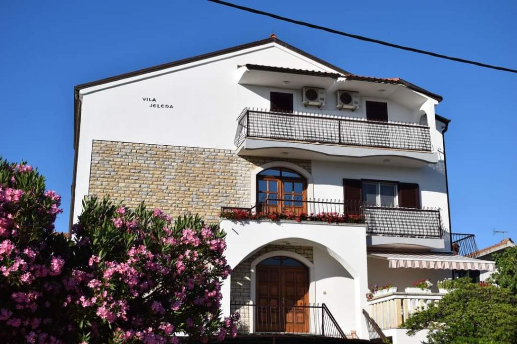 Apartmani Vila Jelena – fotografija 4