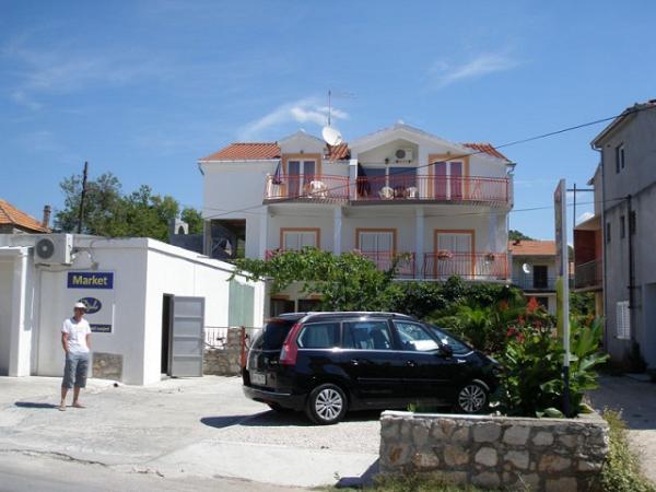 Apartmani Babun – fotografija 1