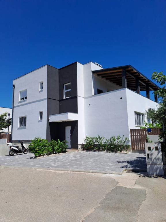 Apartman Holiday House Meri – fotografija 2