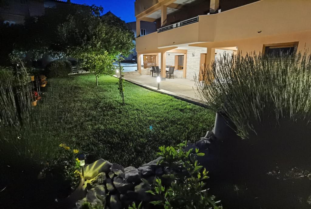 Apartmani Bura – fotografija 2