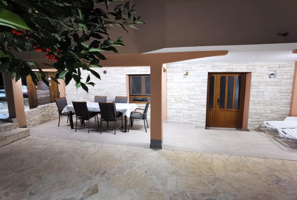 Apartmani Bura – fotografija 4