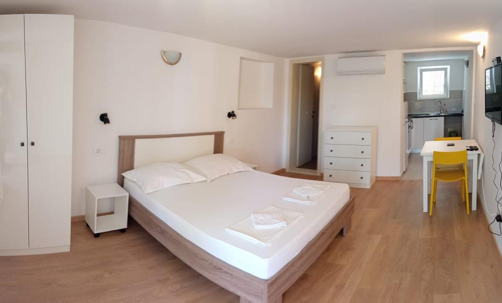 Apartmani Jure Perić – fotografija 3