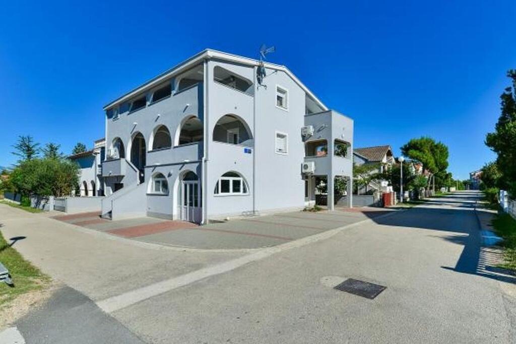 Apartmani Leut – fotografija 1