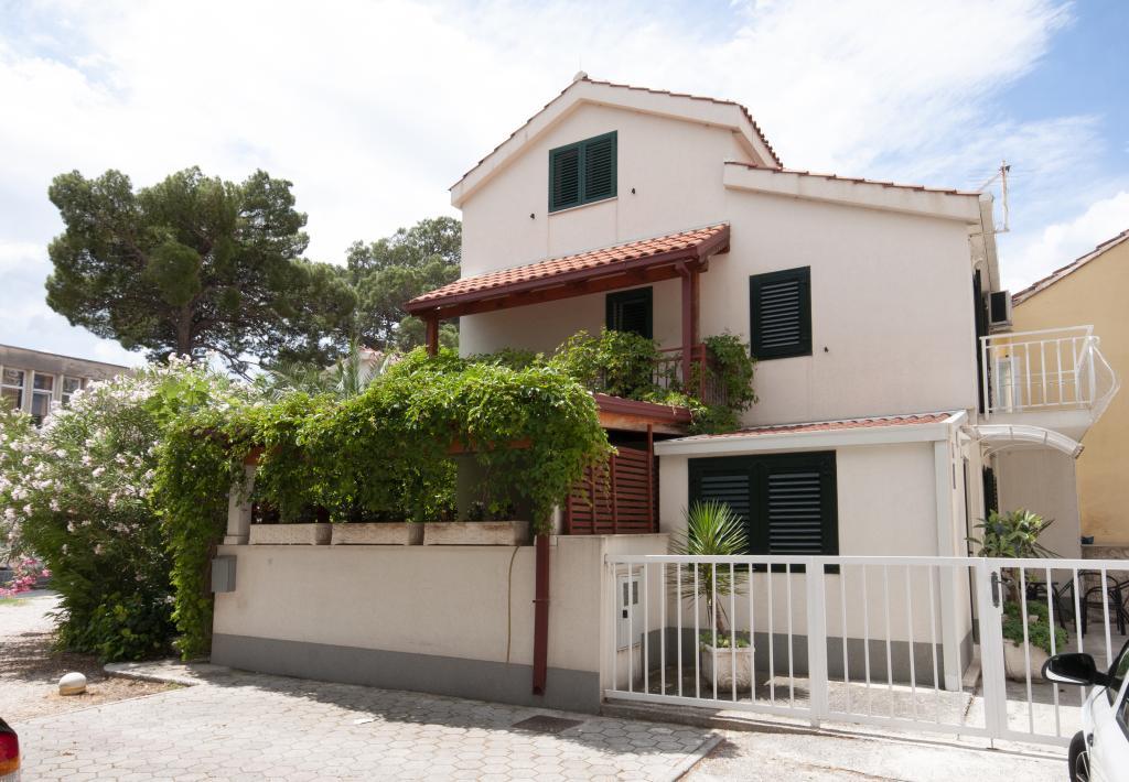 Apartman Villa Terapija – fotografija 1