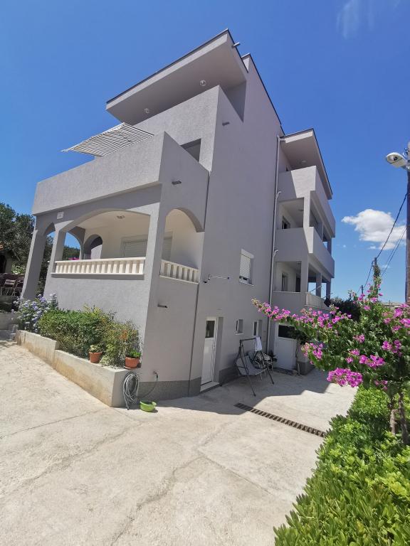 Apartmani Pyramis – fotografija 4