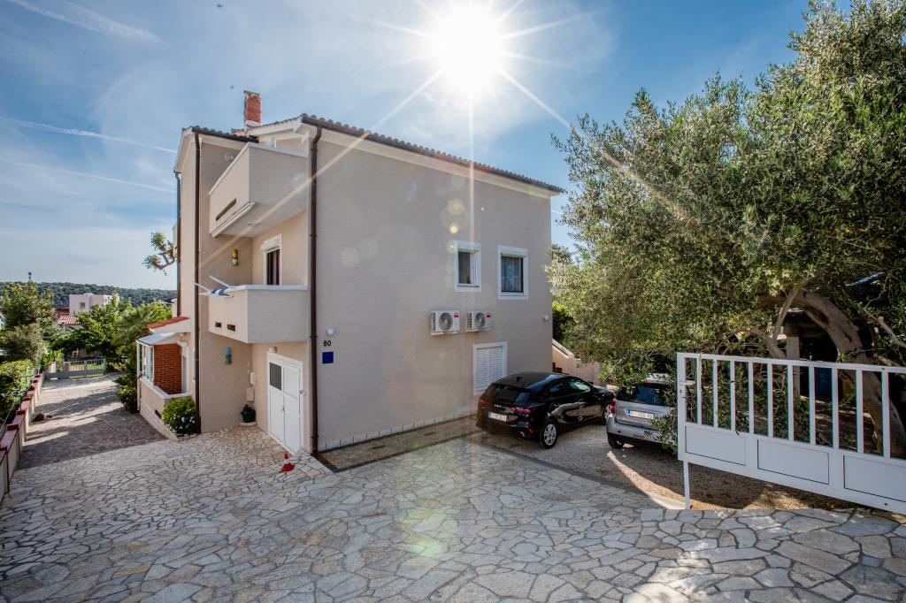 Apartmani Fabijanić – fotografija 2
