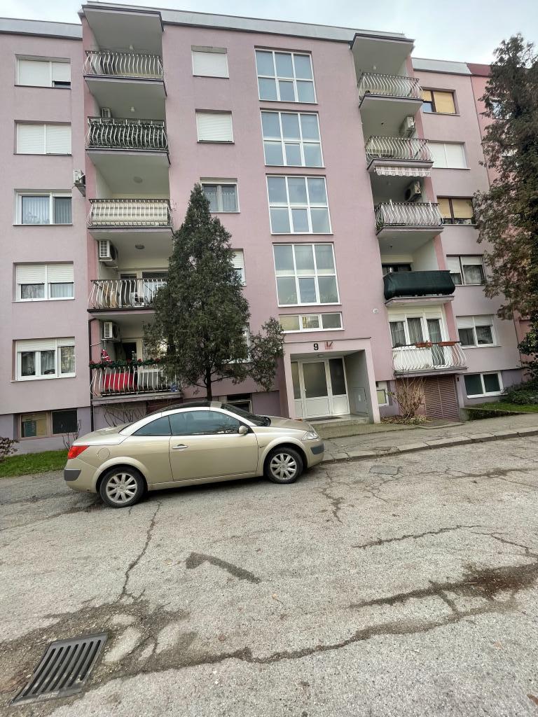 Apartman Comodo – fotografija 1