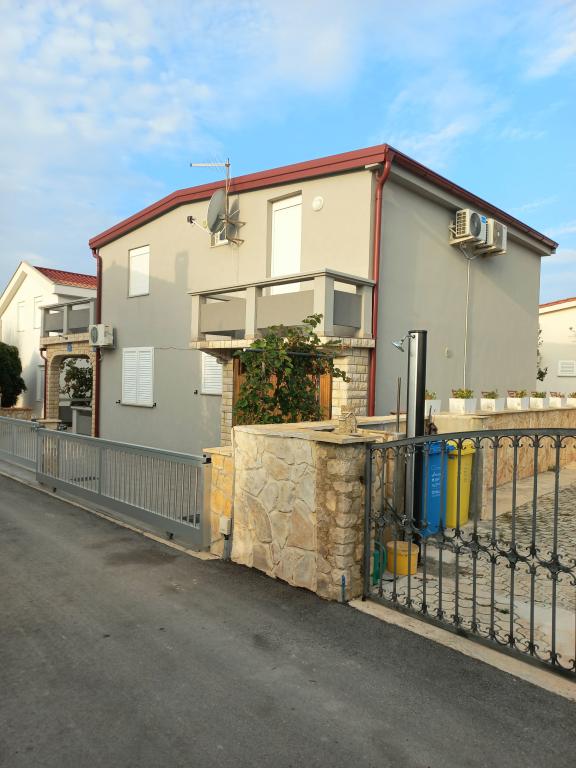 Apartmani Keti – fotografija 2