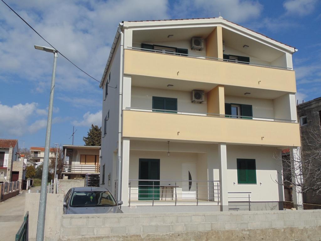 Apartmani Four Seasons – fotografija 1