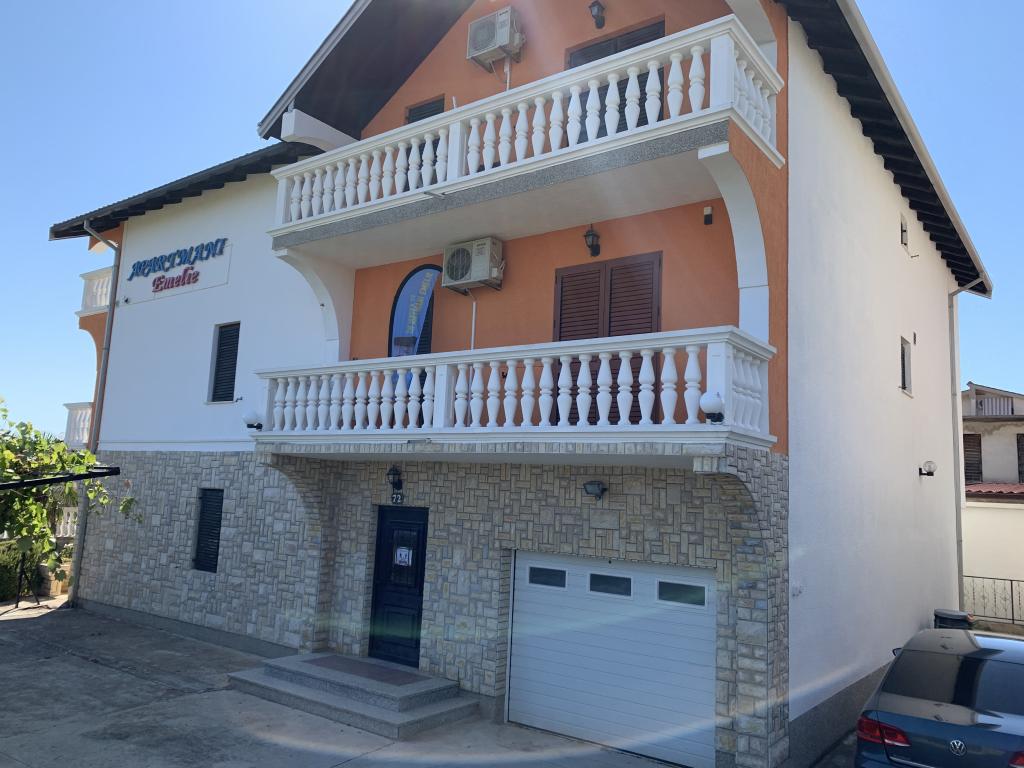 Apartmani Emelie – fotografija 2