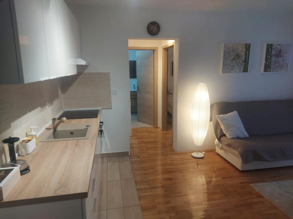 Apartman 3L – fotografija 6