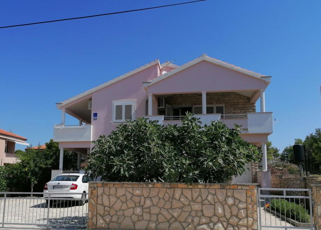 Apartman Brzović – fotografija 2