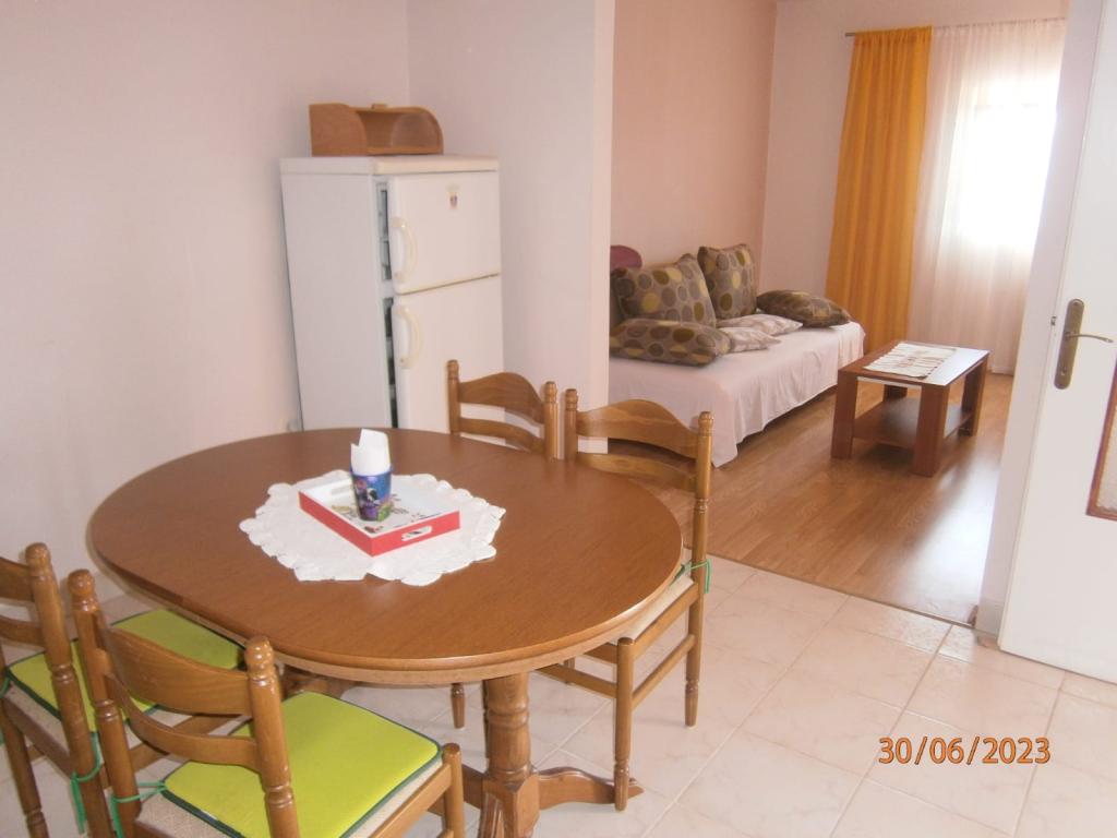 Apartman Flora – fotografija 2