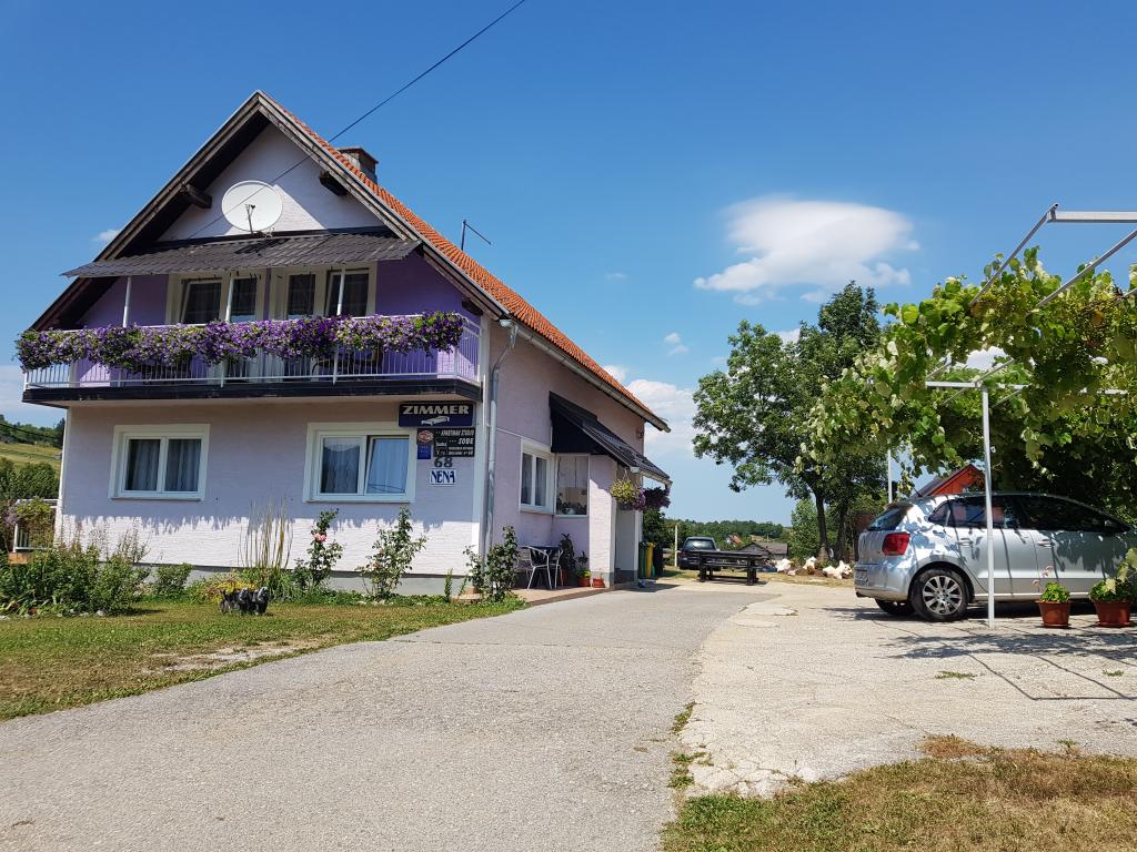Apartmani Nena – fotografija 1