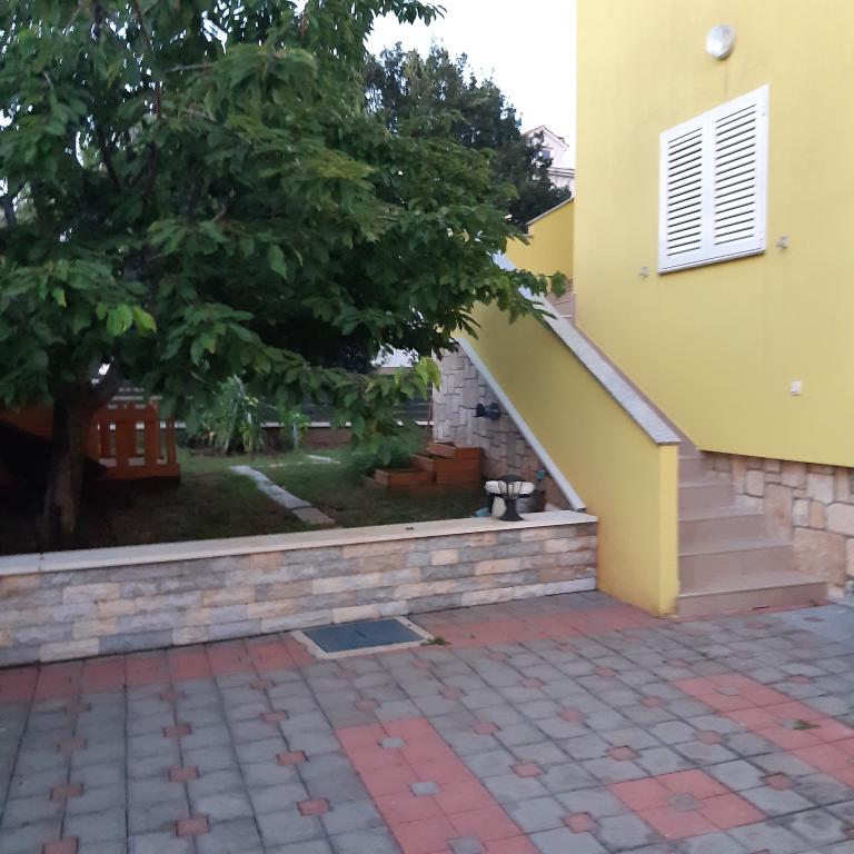Apartmani Tuta – fotografija 4