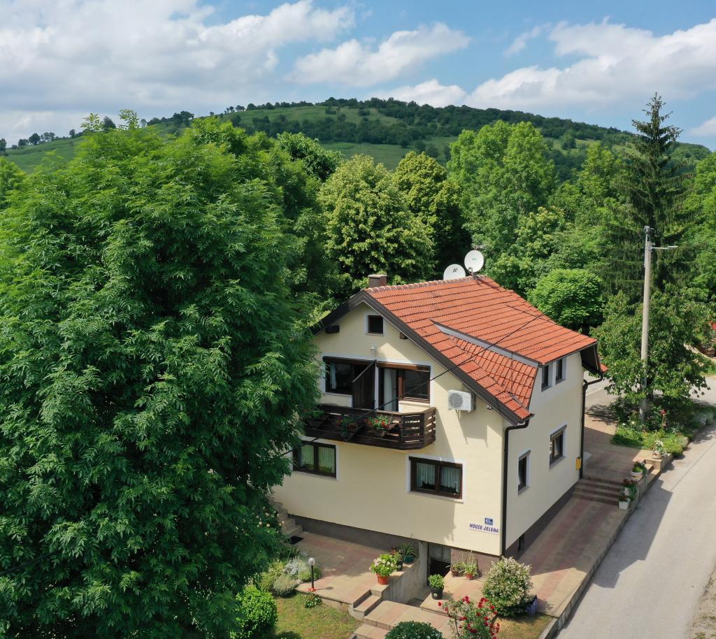 Apartmani Jelena – fotografija 1