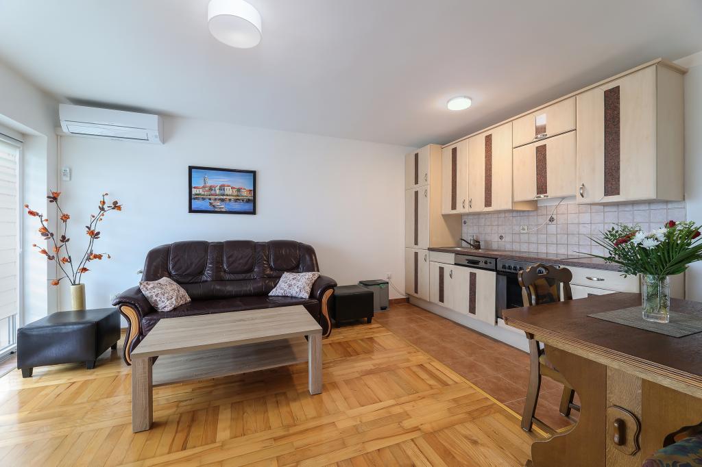 Apartmani Fani – fotografija 2