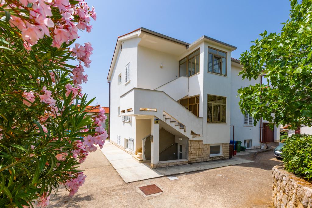 Apartmani Olive Garden – fotografija 1