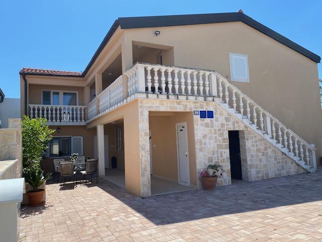 Apartmani Aenona – fotografija 3