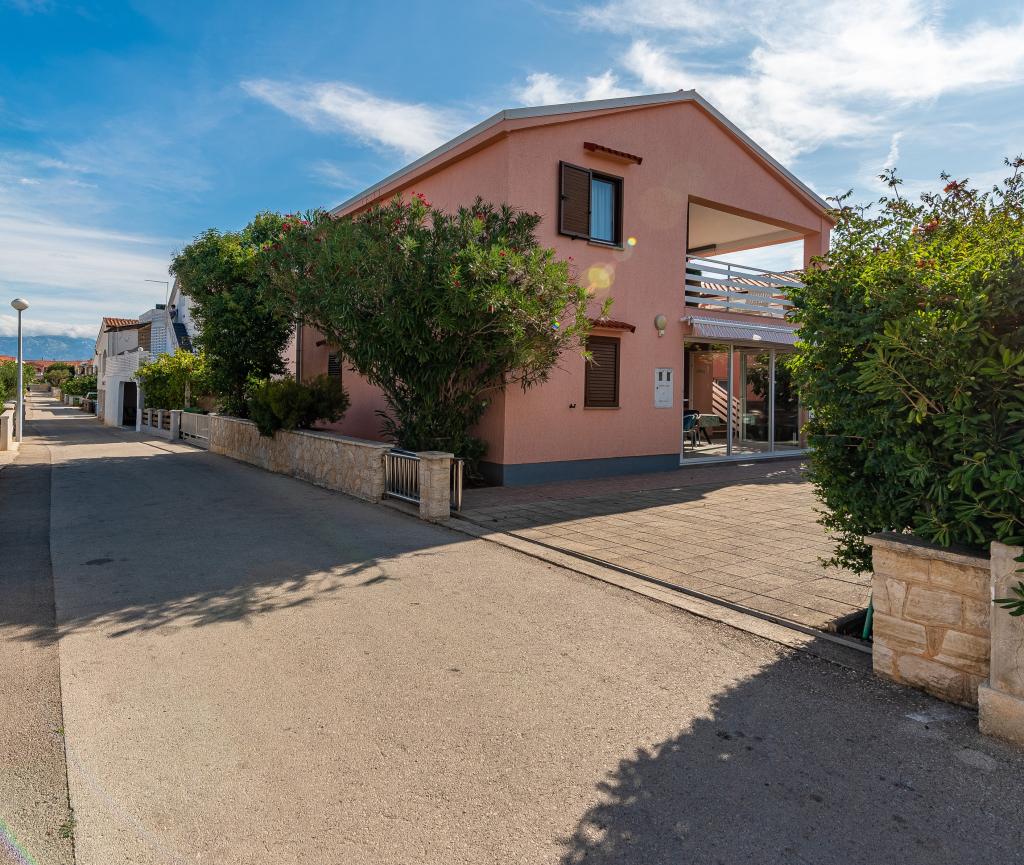 Apartman Ema – fotografija 1