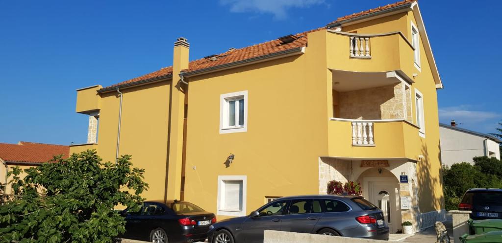 Apartmani Angir – fotografija 2
