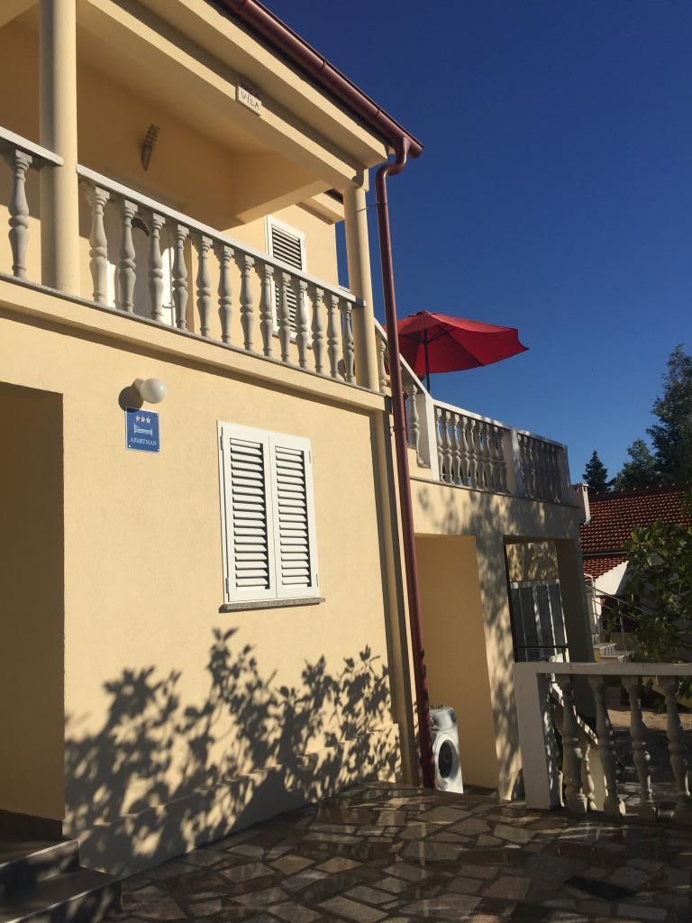 Apartmani Mala Vila – fotografija 4