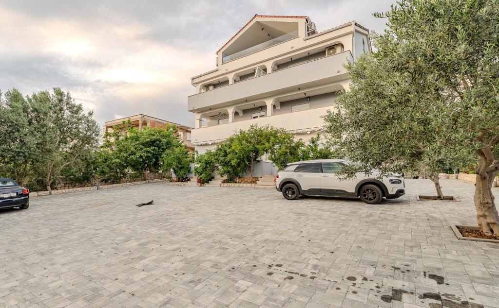 Apartmani Dali II – fotografija 3