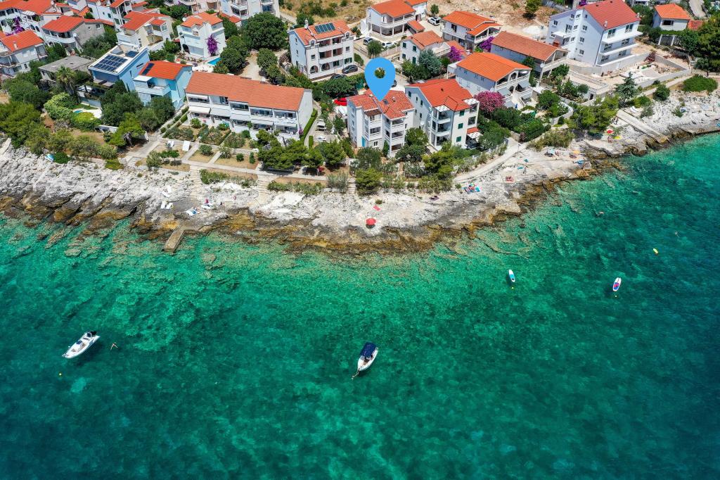 Apartmani Villa Orazur – fotografija 1
