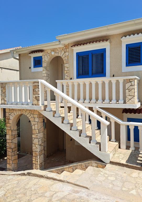 Apartmani Frani – fotografija 3