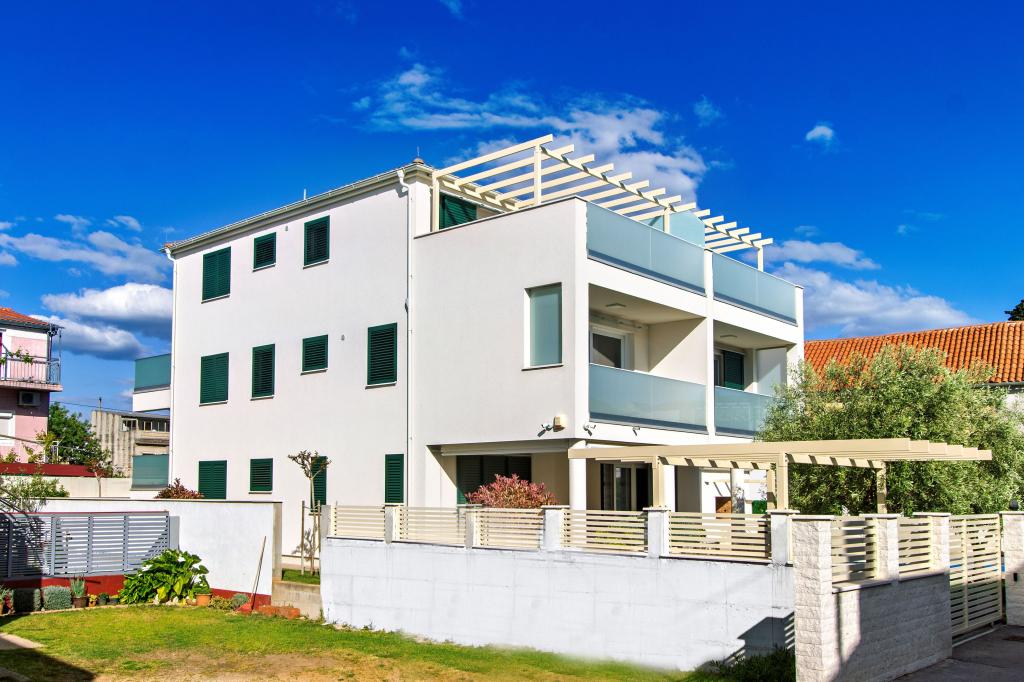 Apartmani Three Olives – fotografija 1