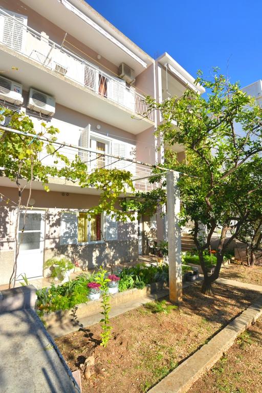 Apartmani Vela – fotografija 3